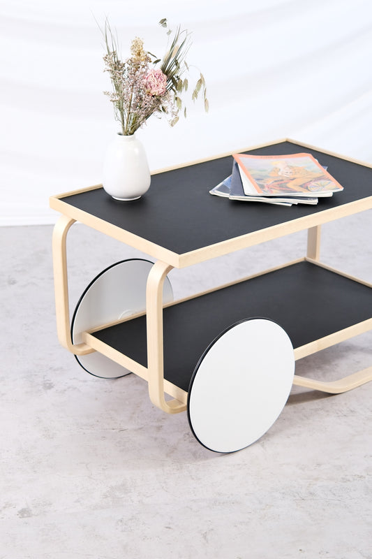 Artek 901 tarjoiluvaunu – Alvar Aalto