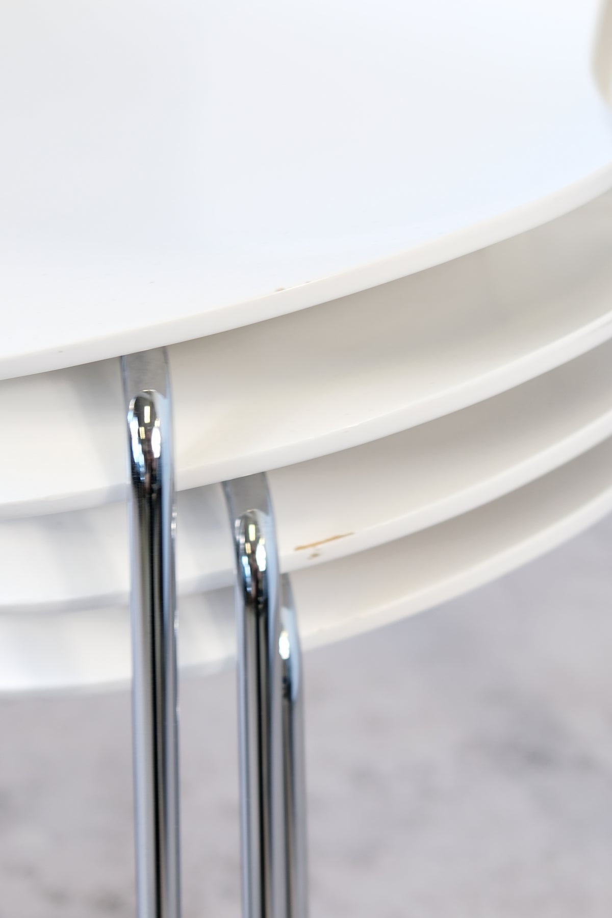 Fritz Hansen sarja 7 tuolit, valkoiset, 3 kpl