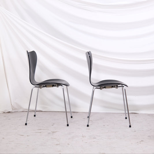 Fritz Hansen sarja 7 tuoli, musta – Arne Jacobsen, 2006