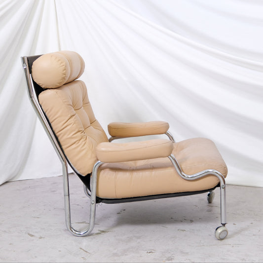 Tanskalainen vintage-nojatuoli, beige nahka