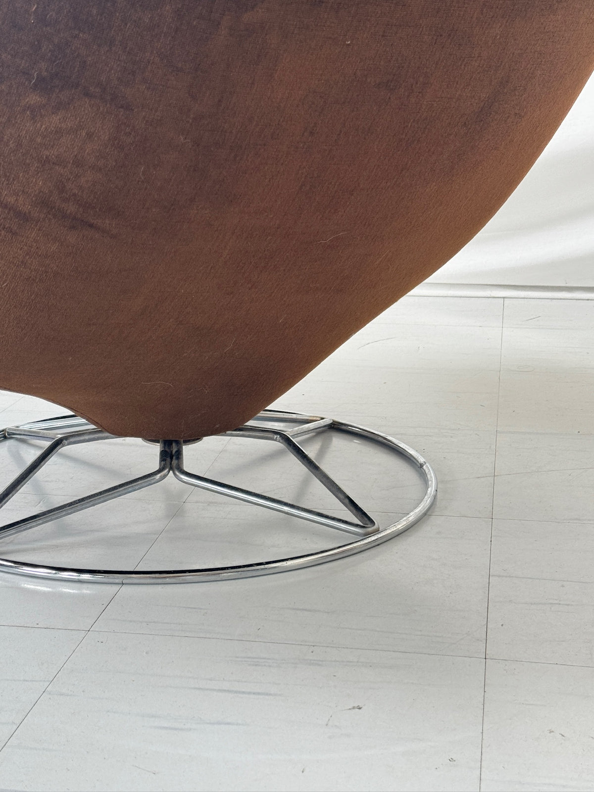 Vintage Swivel Lounge Chair in Chocolate Brown Velvet