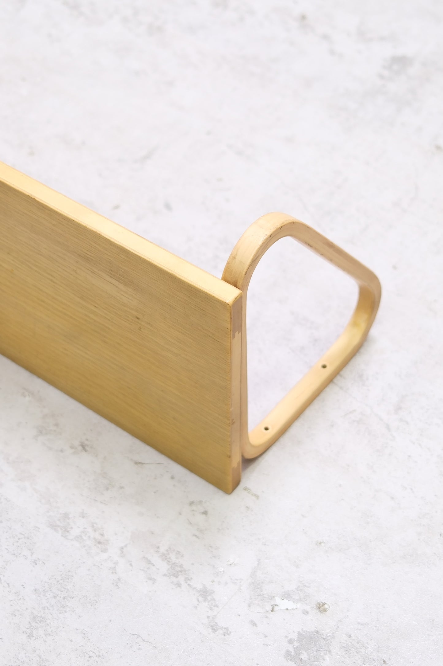 Alvar Aalto 112B -seinähylly, 1950-luku
