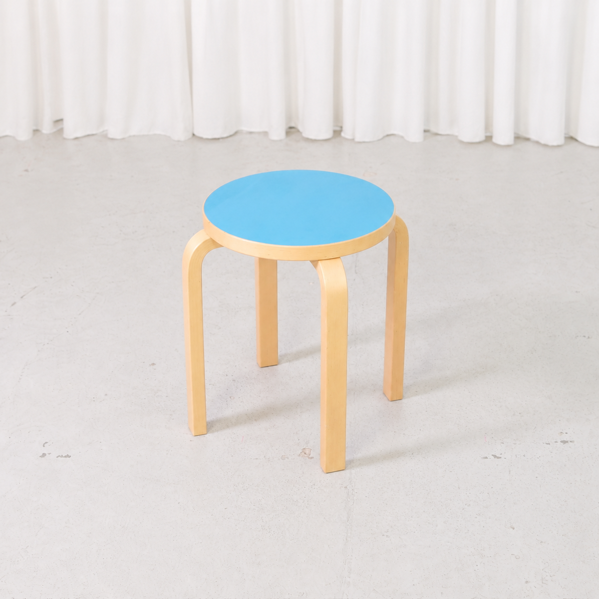 Artek E60 Stool with Bright Blue Laminate Seat by Alvar Aalto