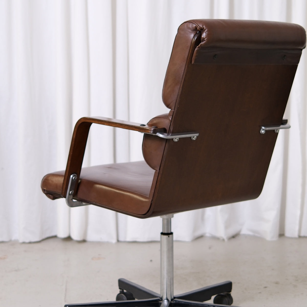 Yrjö Kukkapuro Plaano Office Chair in Brown Leather