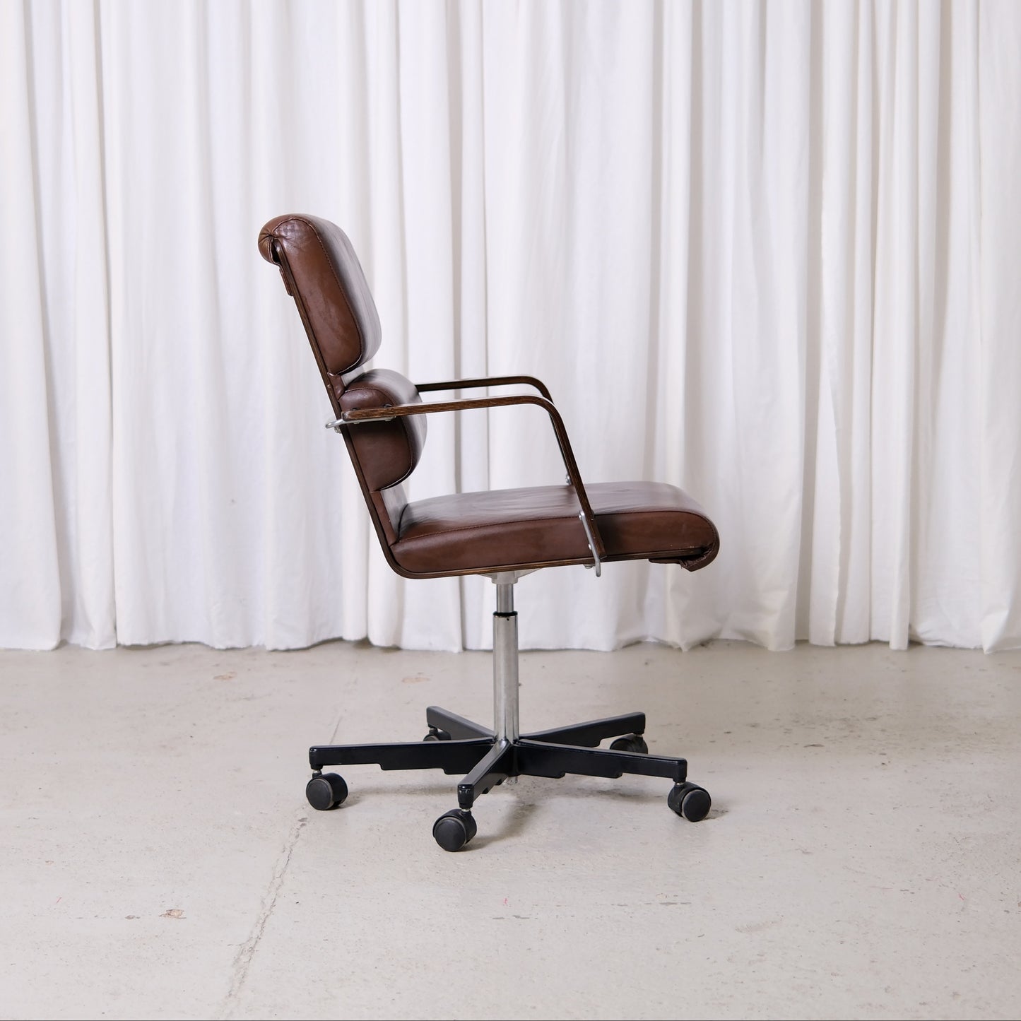Yrjö Kukkapuro Plaano Office Chair in Brown Leather