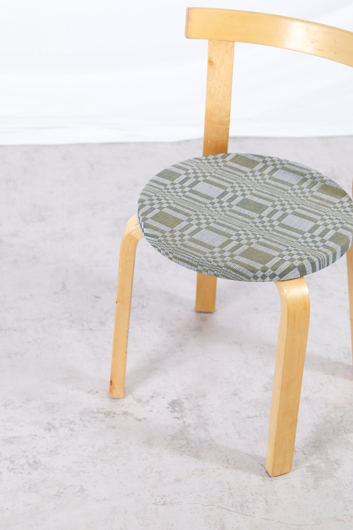 Artek 68 -tuoli, Johanna Gullichsen -verhoilu