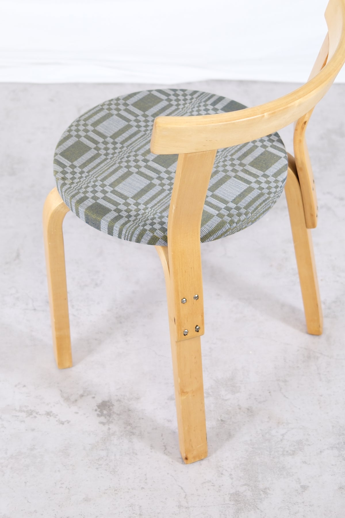 Artek 68 -tuoli, Johanna Gullichsen -verhoilu