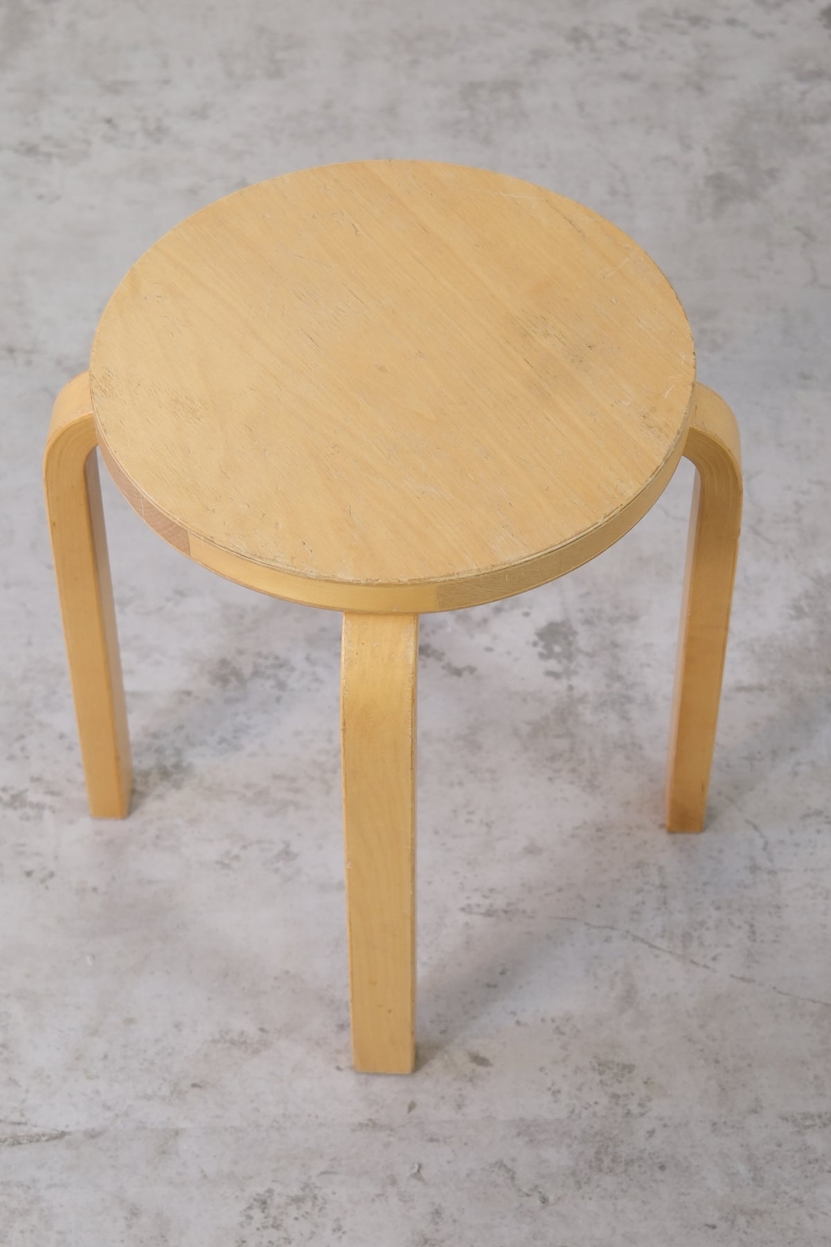 Artek E60 jakkarat, koivu, 1980-luku