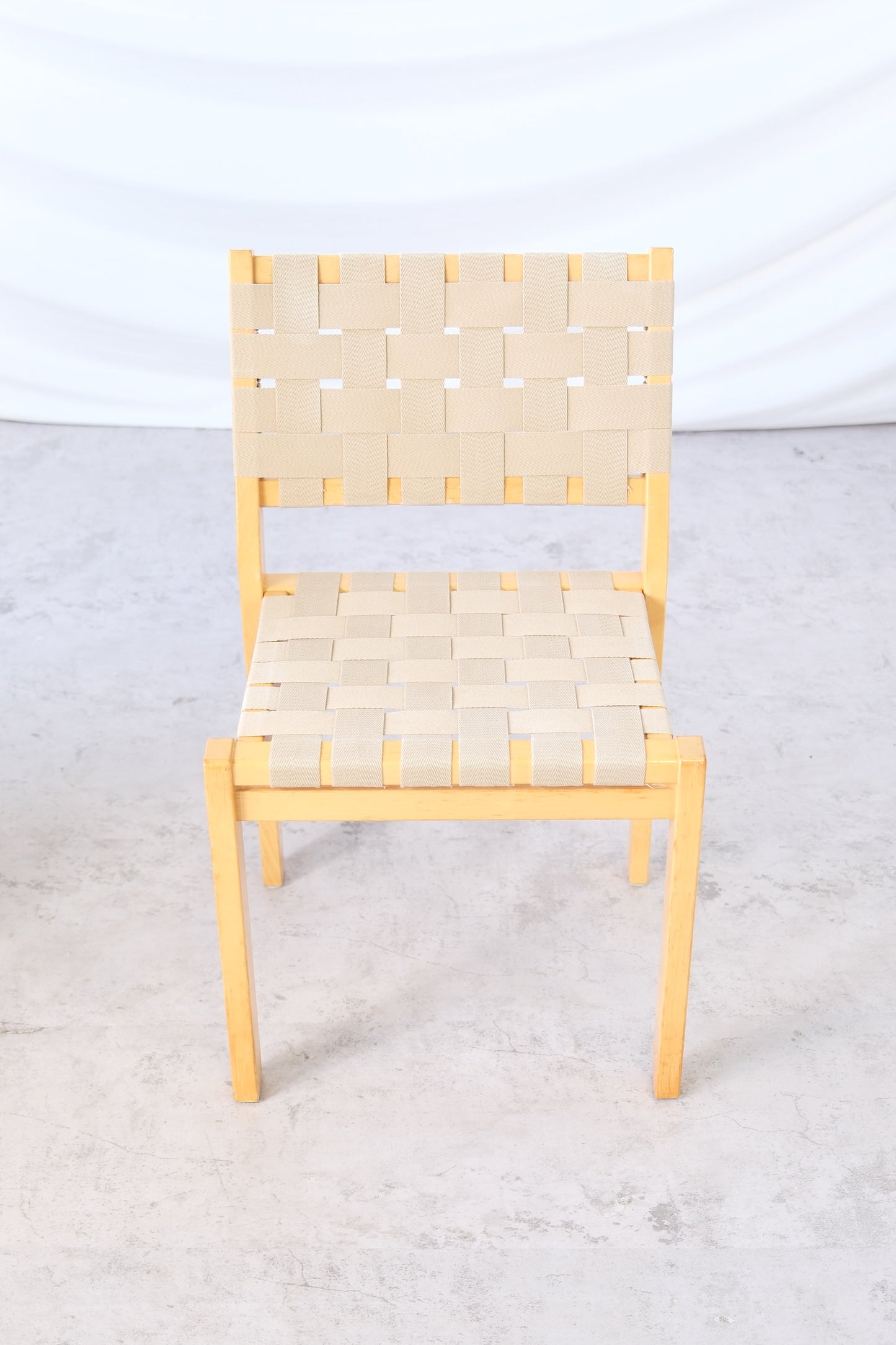 Alvar Aalto Artek 611 -tuolit