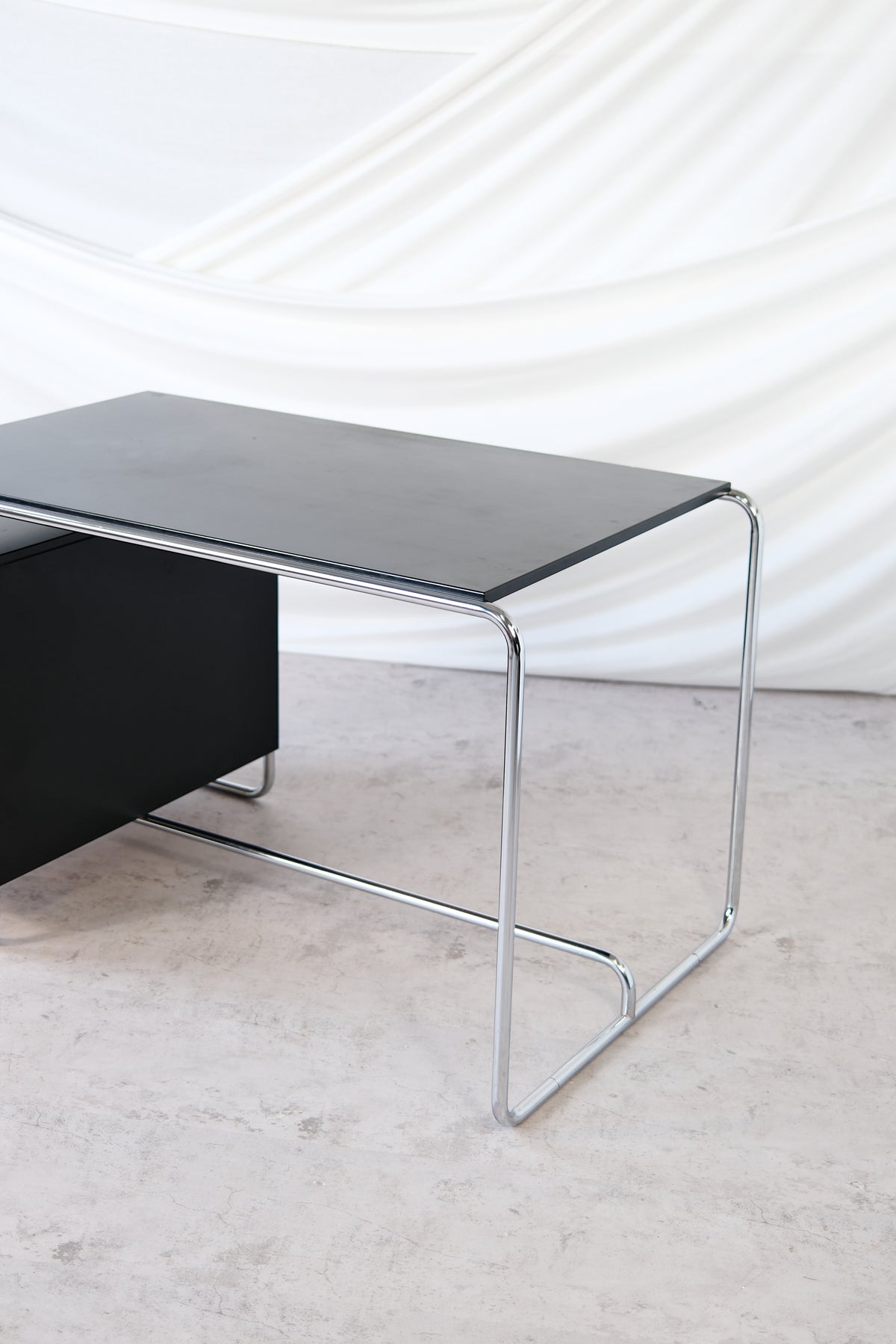 Bauhaus-Style Desk by Pauli Blomstedt
