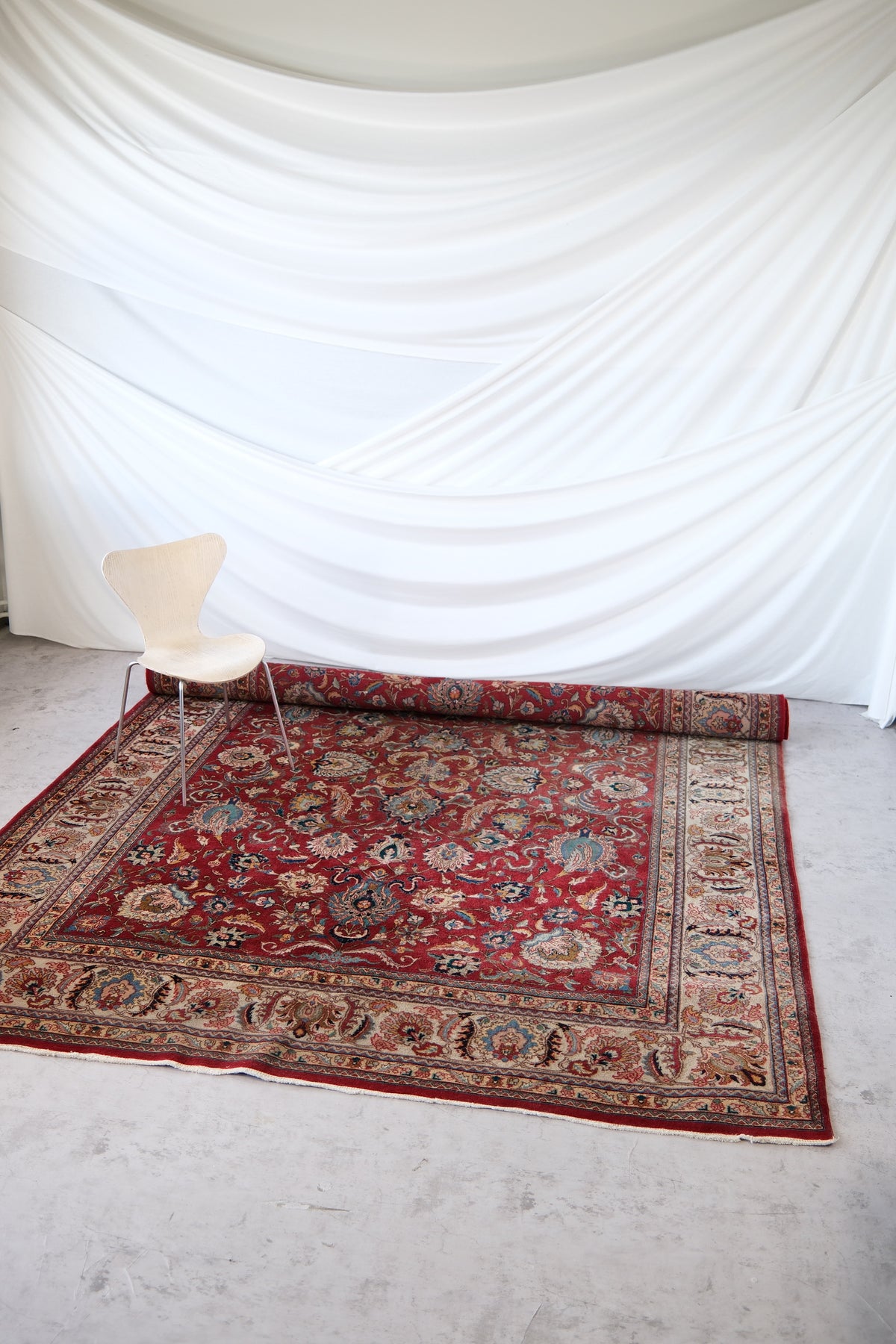 Suuri käsinsolmittu persialainen matto, 360 × 260 cm