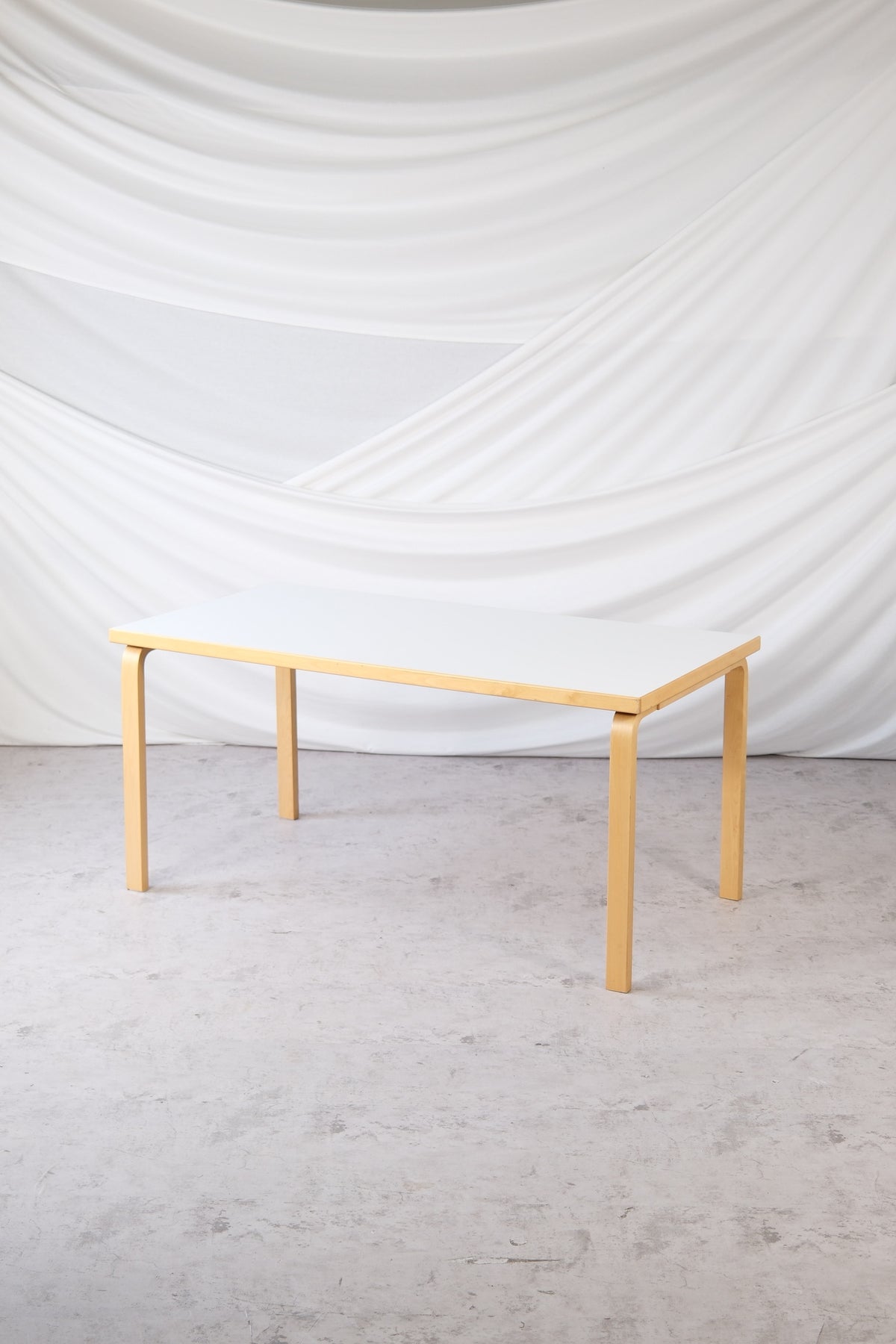 Artek 81A Table, White Linoleum