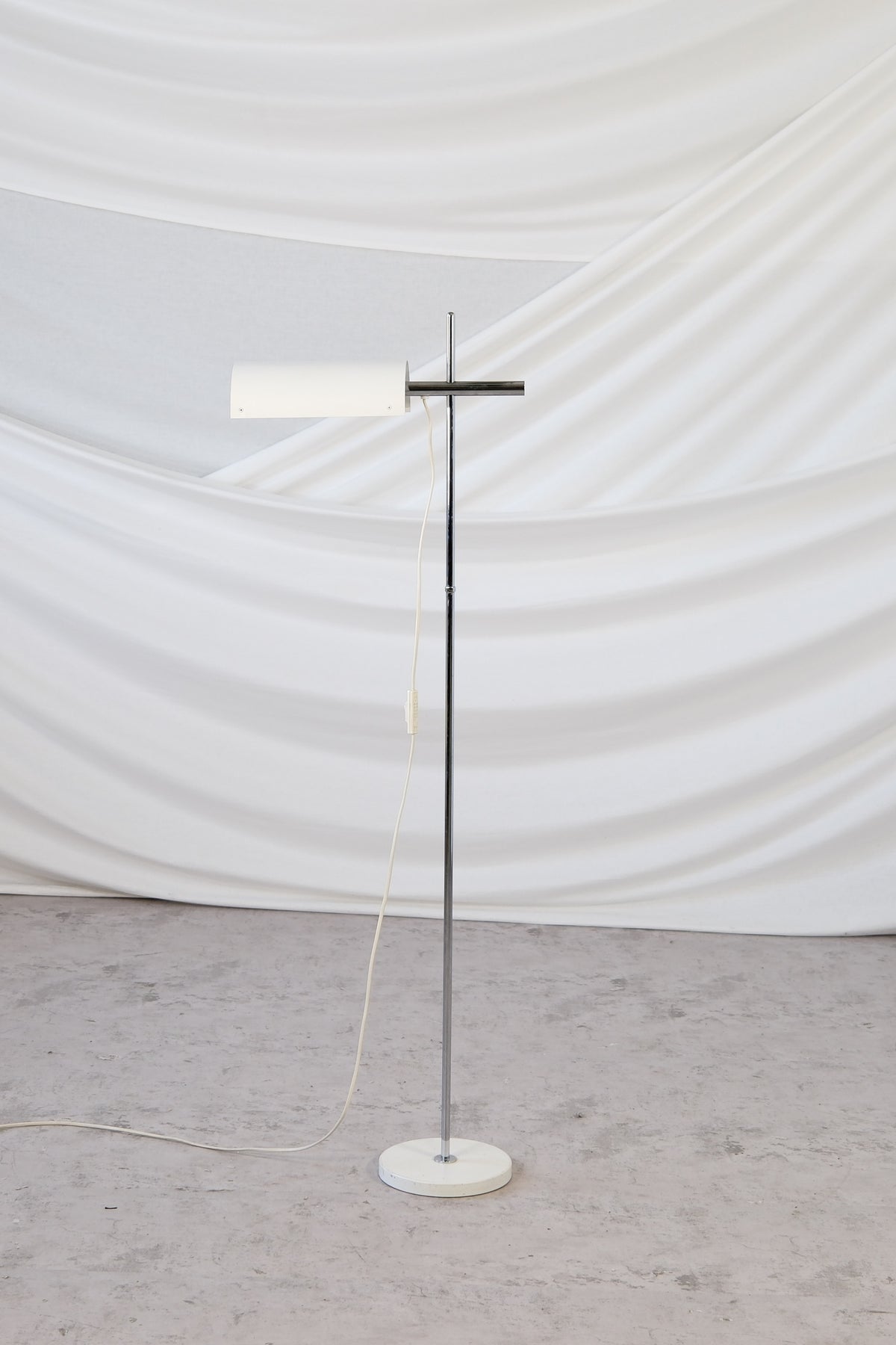 Golvlampa BS812 av Ben af Schultén för Artek