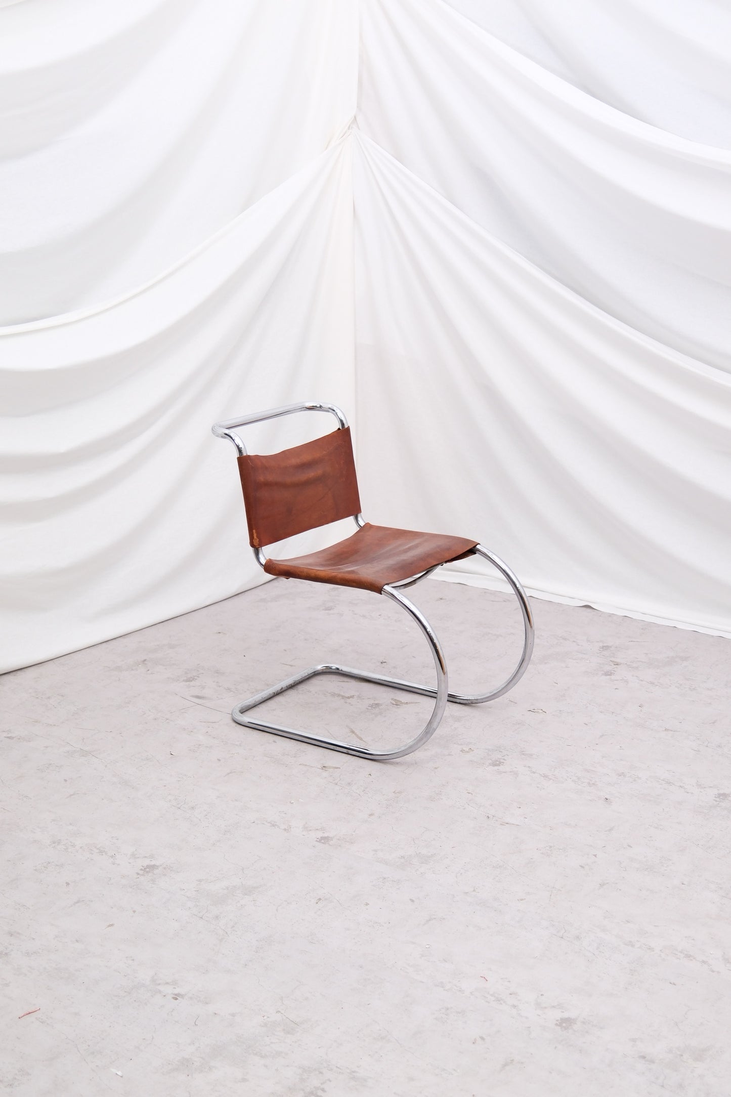 MR10-tuoli – Ludwig Mies van der Rohe