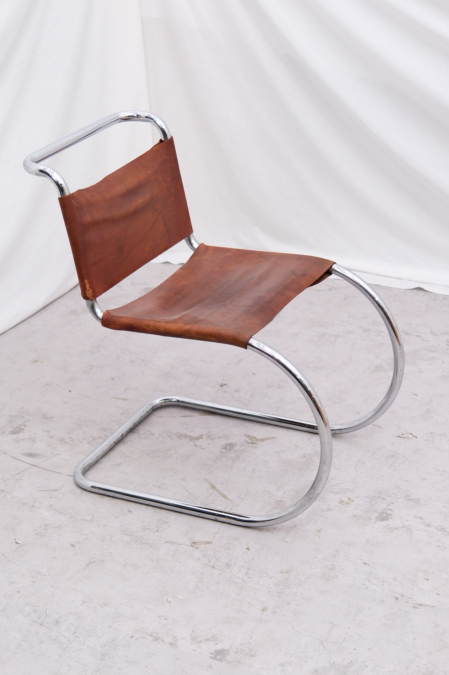 MR10-tuoli – Ludwig Mies van der Rohe