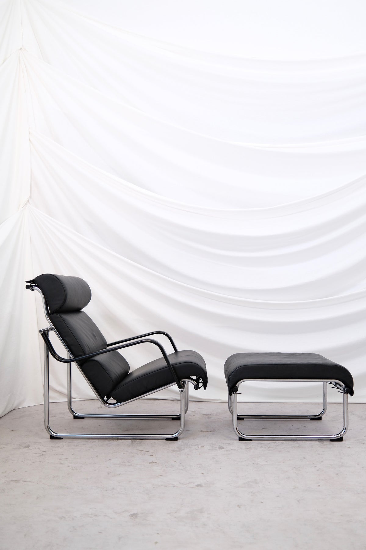 Yrjö Kukkapuro Remmi Armchair & Ottoman