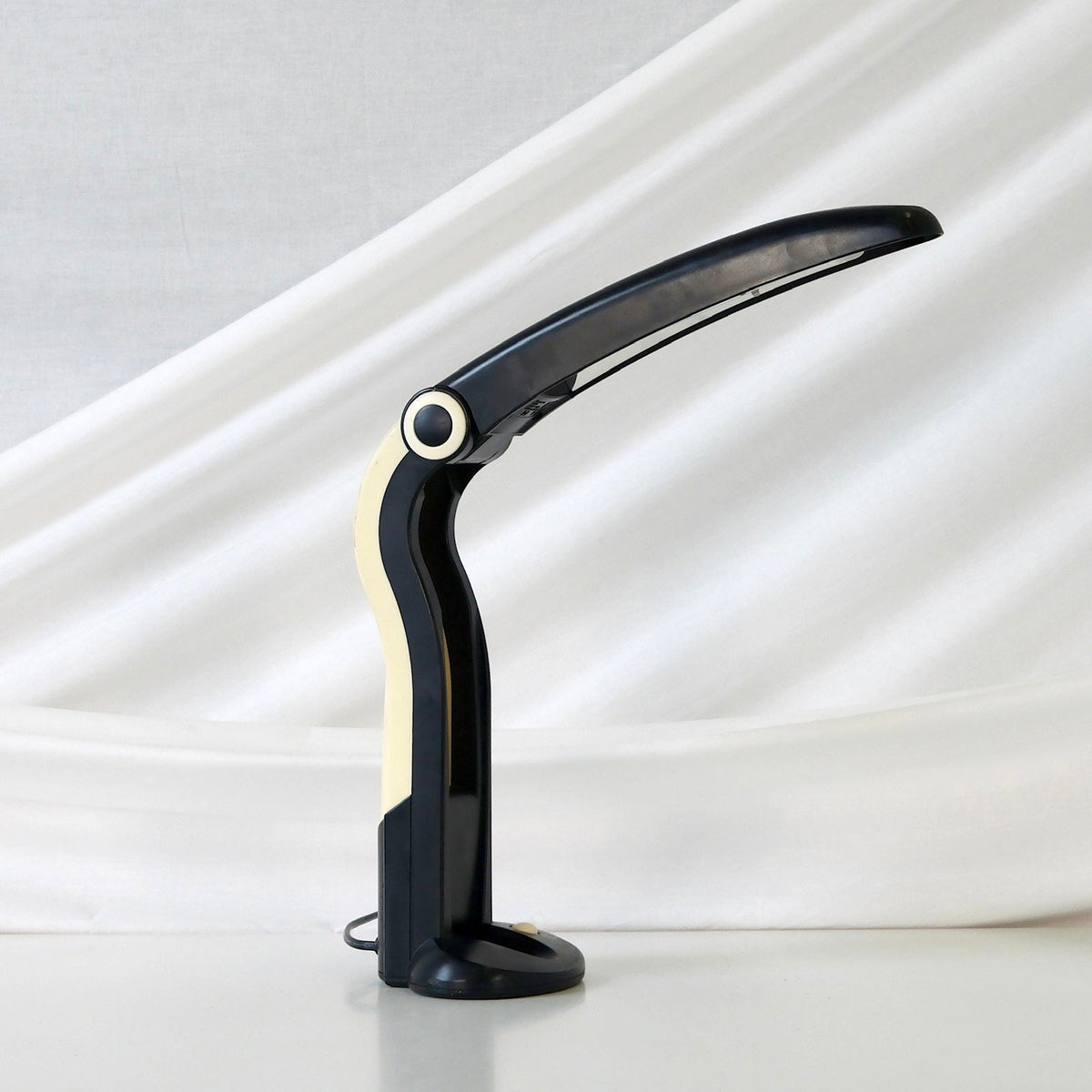 Toucan-pöytävalaisin – H.T. Huang, 1980-luku