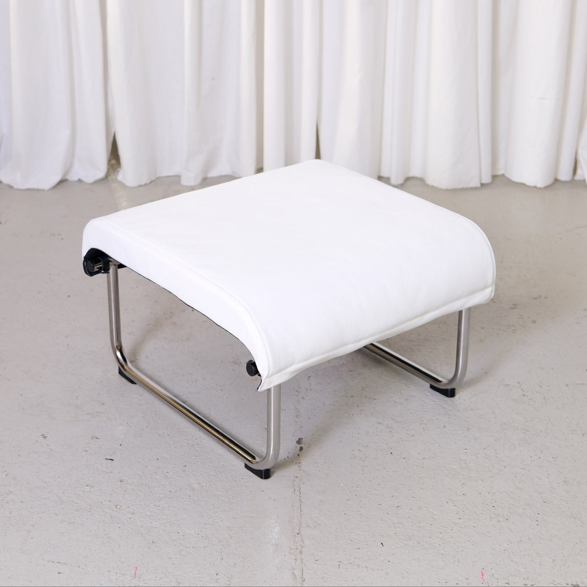 Yrjö Kukkapuro Remmi Lounge Chair and Ottoman in White Leather