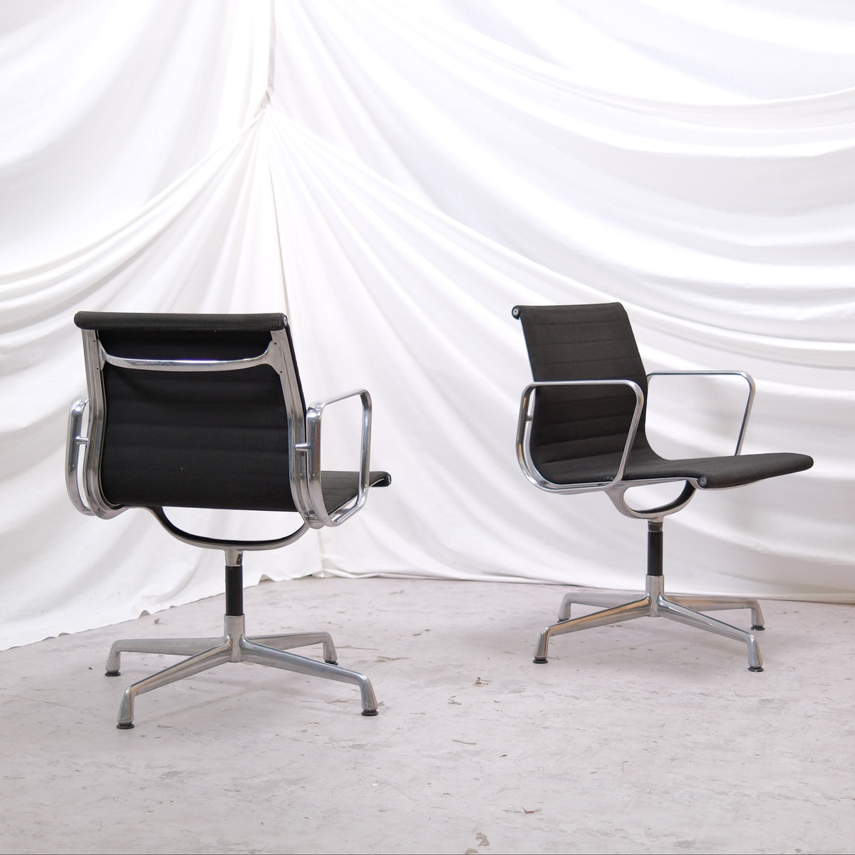 Charles & Ray Eames EA108 vintage kontorsstol