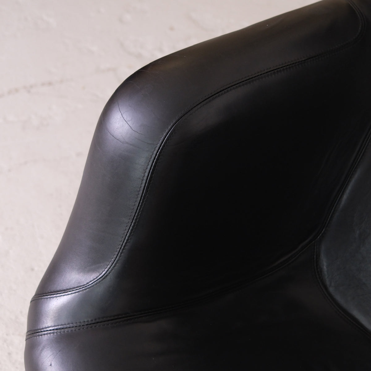 Yrjö Kukkapuro Karuselli Lounge Chair and Ottoman in Black Leather, Haimi