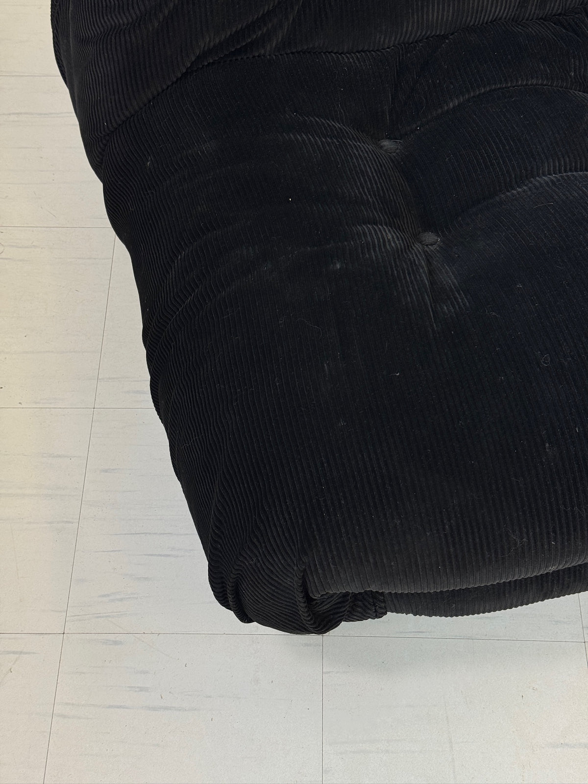 Cassina Soriana kolmen istuttava sohva – Afra & Tobia Scarpa