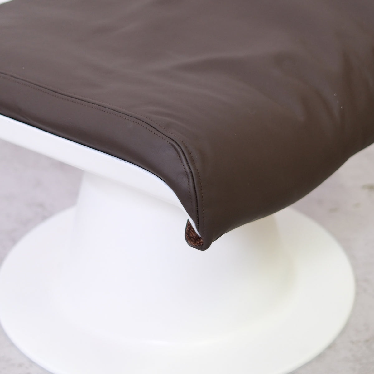 Yrjö Kukkapuro Saturnus Lounge Chair with Ottoman - Brown Leather