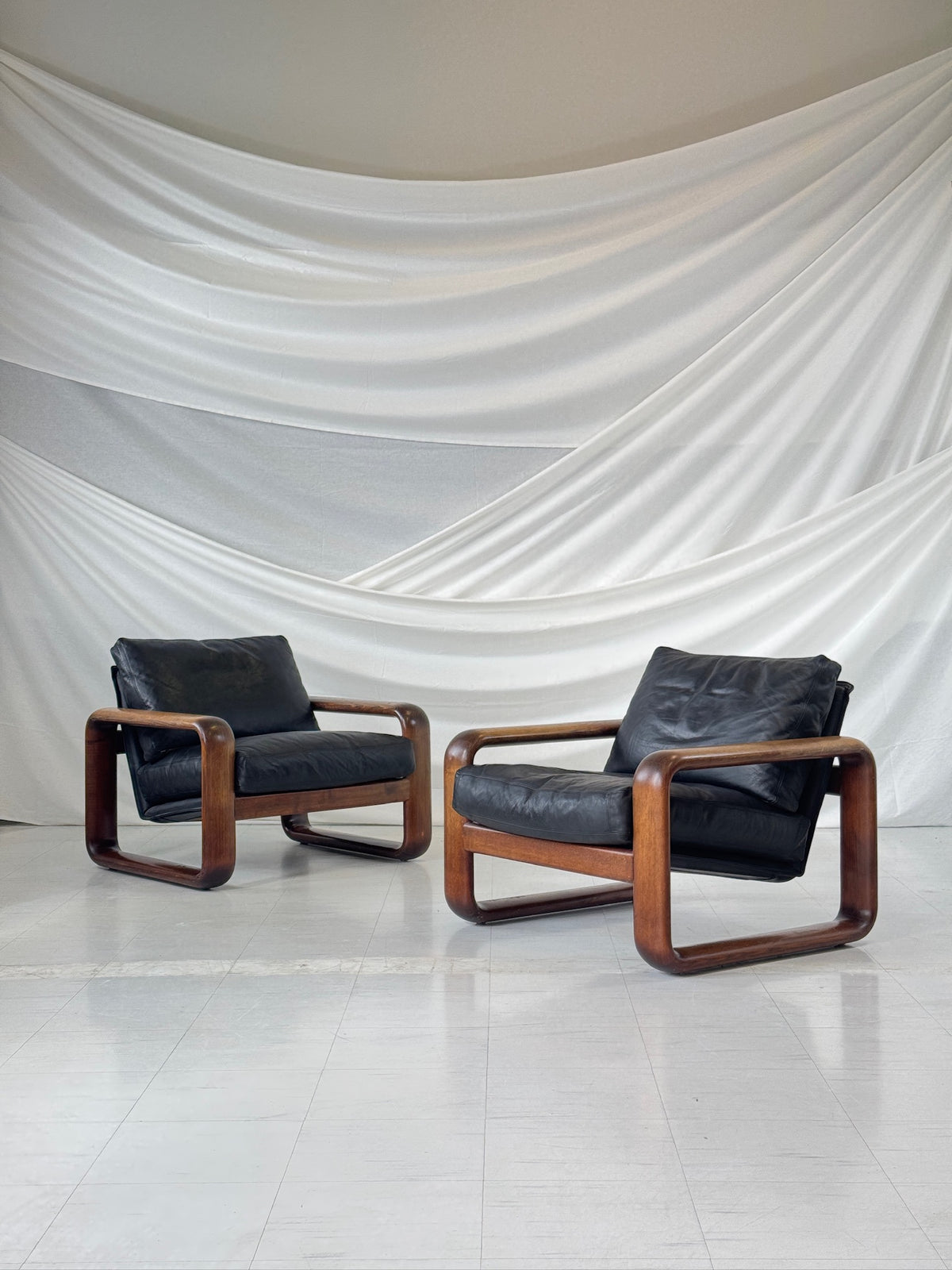 Rosenthal Hombre leather armchair set of 2 by Burkhard Voghterr
