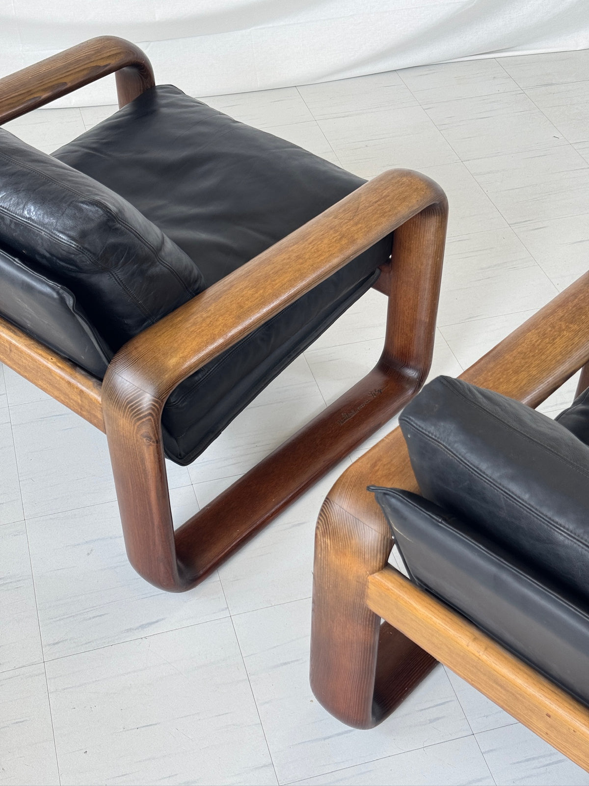 Rosenthal Hombre leather armchair set of 2 by Burkhard Voghterr