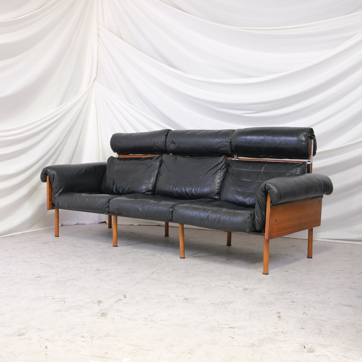 Yrjö Kukkapuro Ateljee 3-Seater Sofa in Black Leather