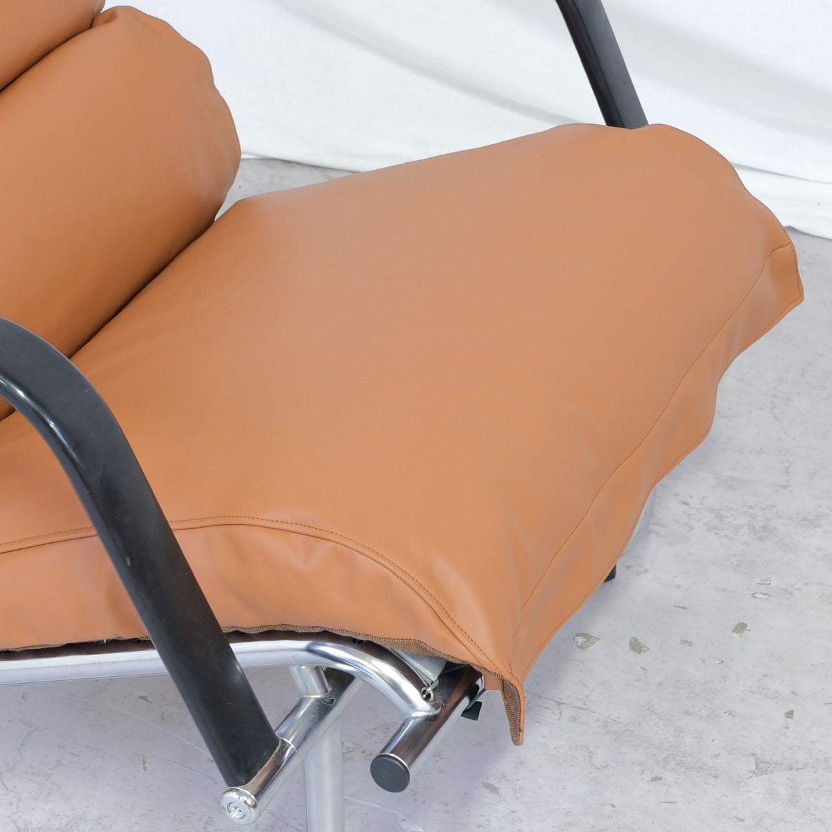 Yrjö Kukkapuro Remmi Lounge Chair in Brown Leather