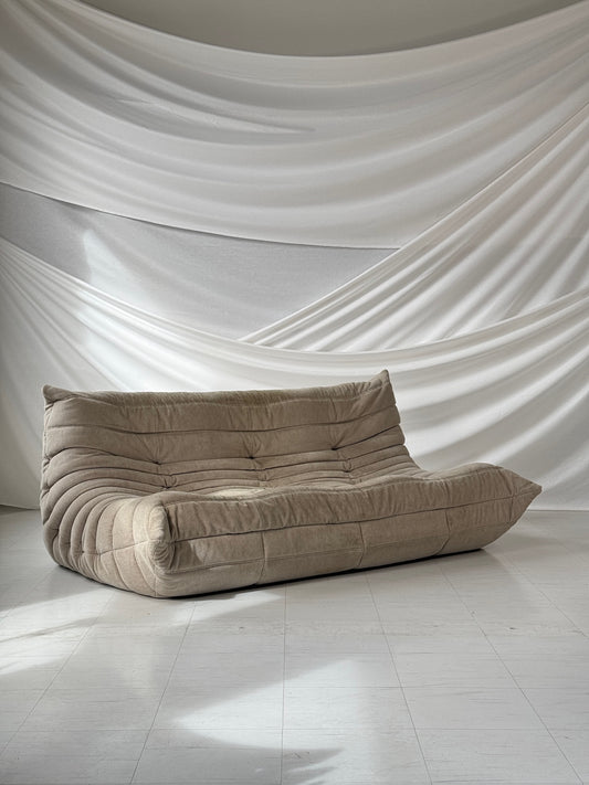 Ligne Roset Togo -kolmen istuttava sohva
