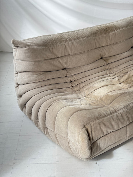 Ligne Roset Togo -kolmen istuttava sohva