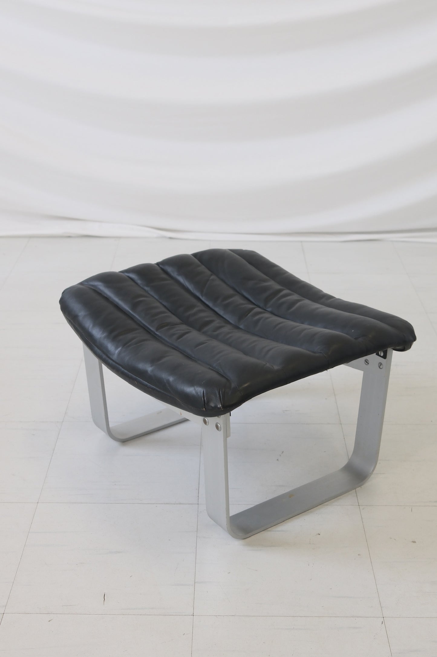 Asko Pulkka Armchair by Ilmari Lappalainen