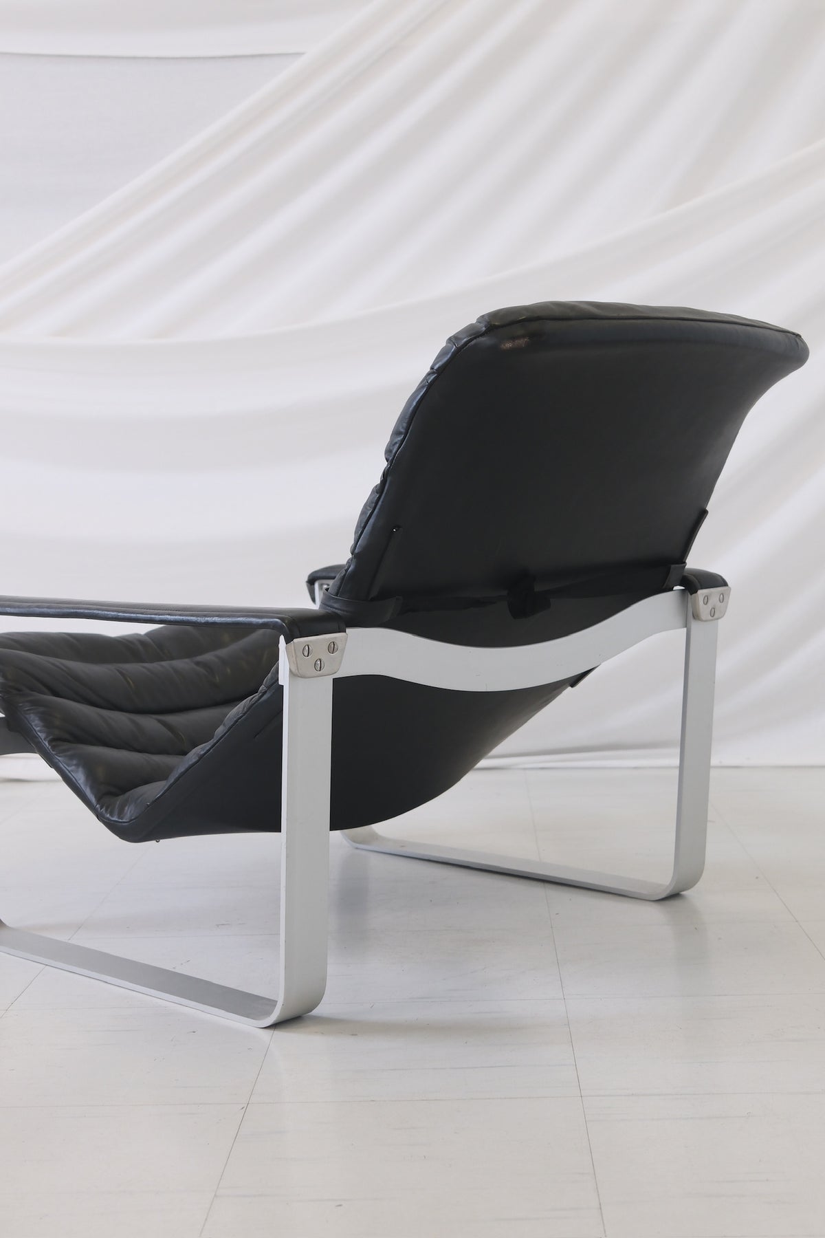 Asko Pulkka Armchair by Ilmari Lappalainen