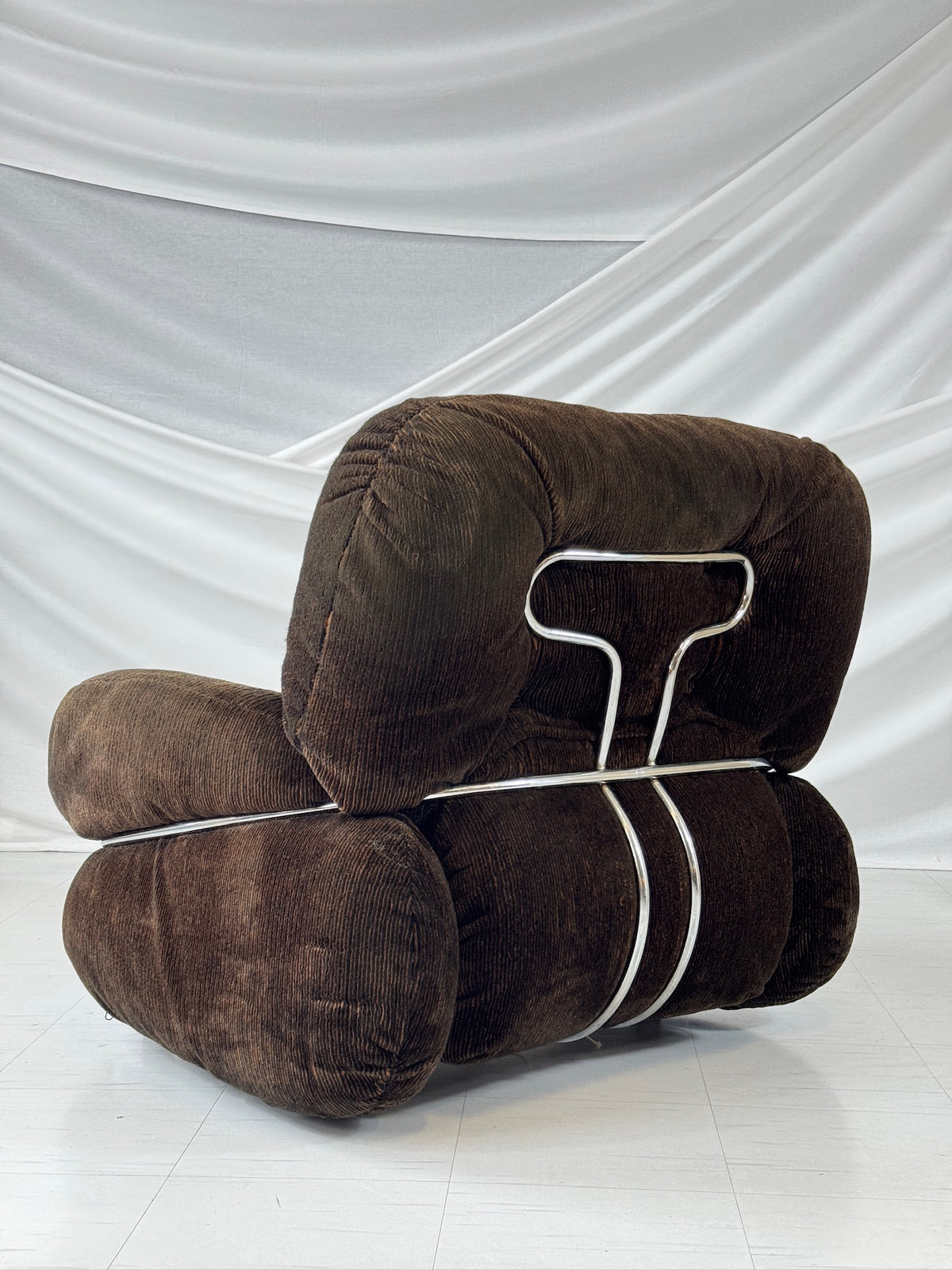 Okay lounge chair by Adriano Piazzesi