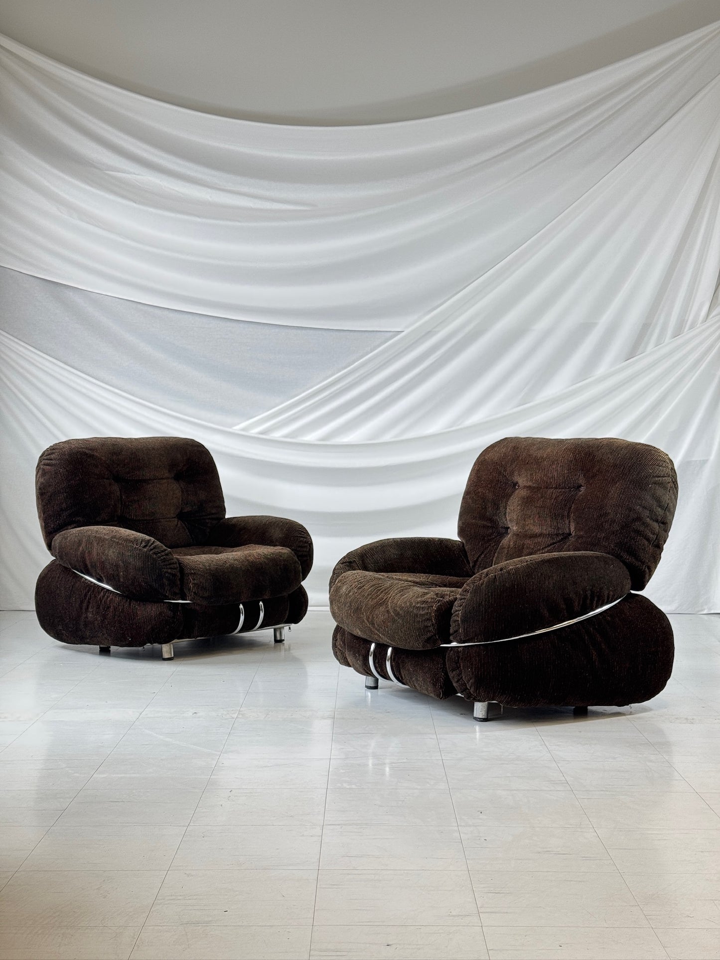 Okay lounge chair by Adriano Piazzesi