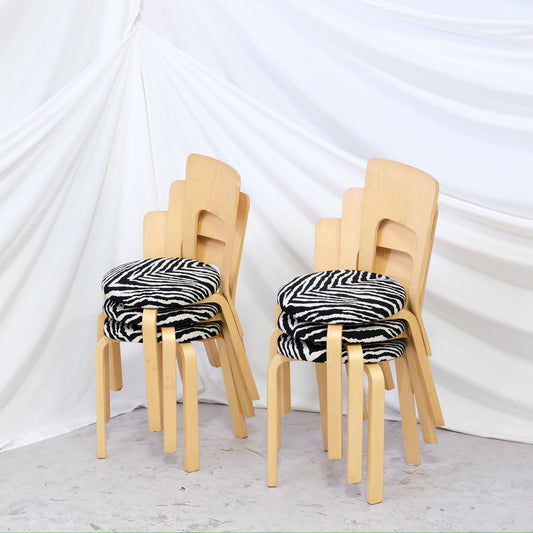 Alvar Aalto 66 -tuoli, valmistaja Artek, Zebra-verhoilu