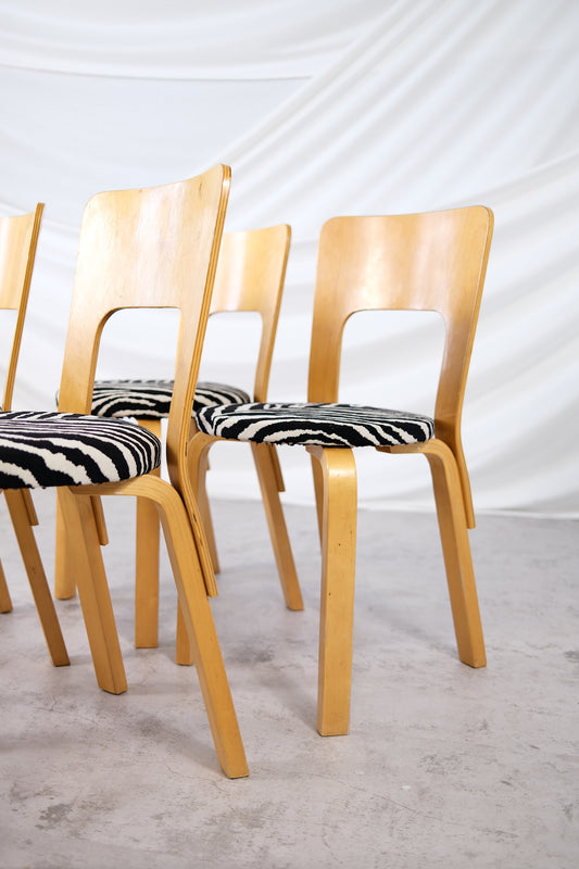 Alvar Aalto Artek 66 -tuolit, Zebra-verhoilu