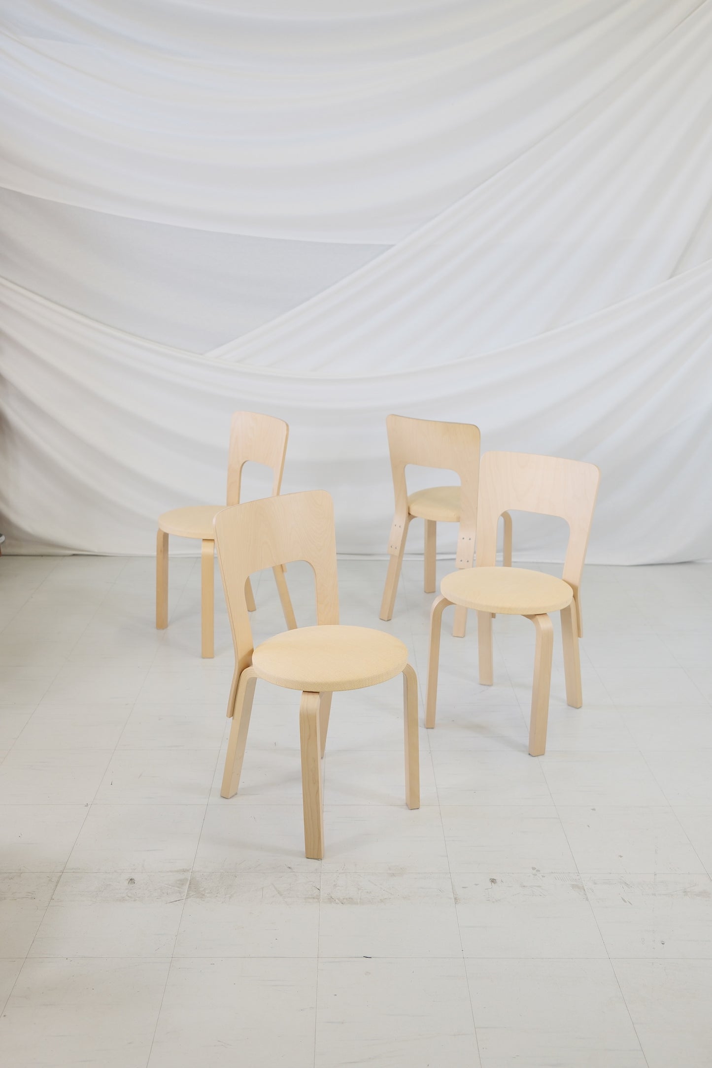Artek 66 -tuolit, Niinikangas-verhoilu