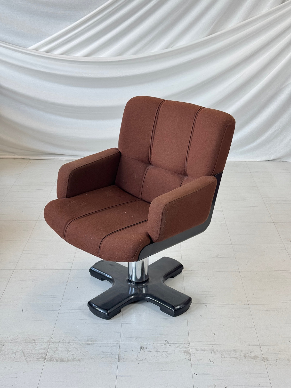 Nautilus Chair by Kari-Pekka Valorinta
