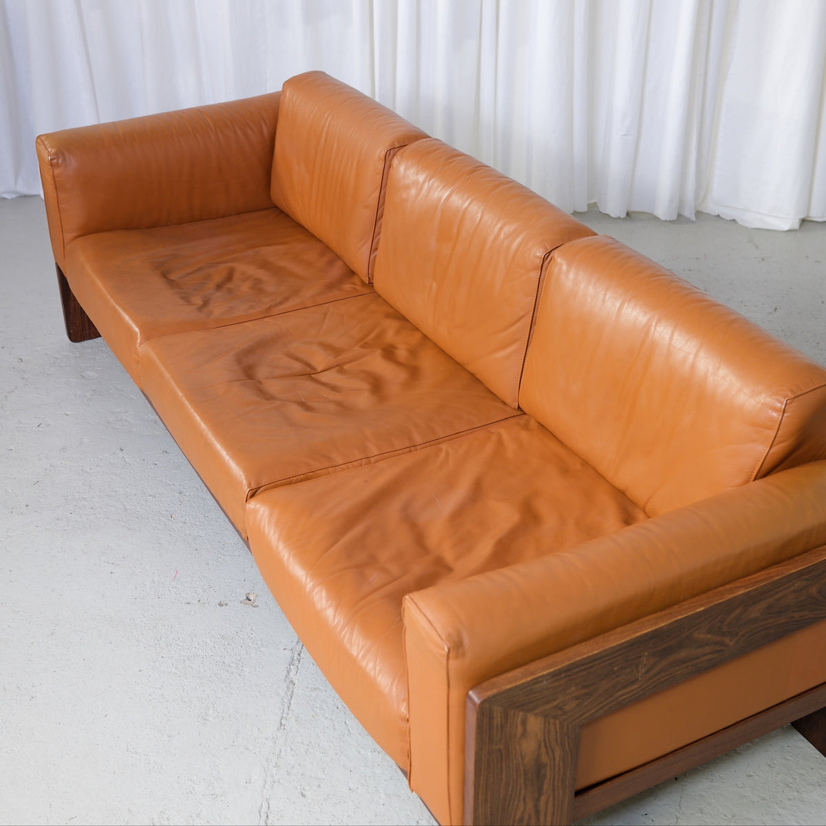 Tobia Scarpa Bastiano 3-Seater Sofa in Cognac Leather and Rosewood