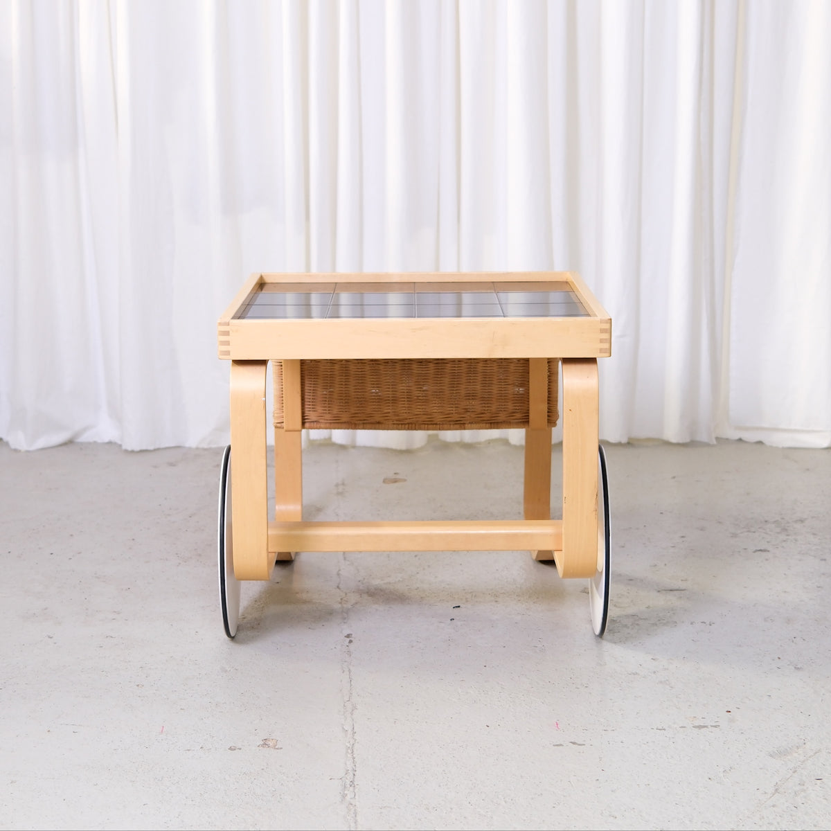 Artek 900 Tea Trolley with Black Ceramic Tiles
