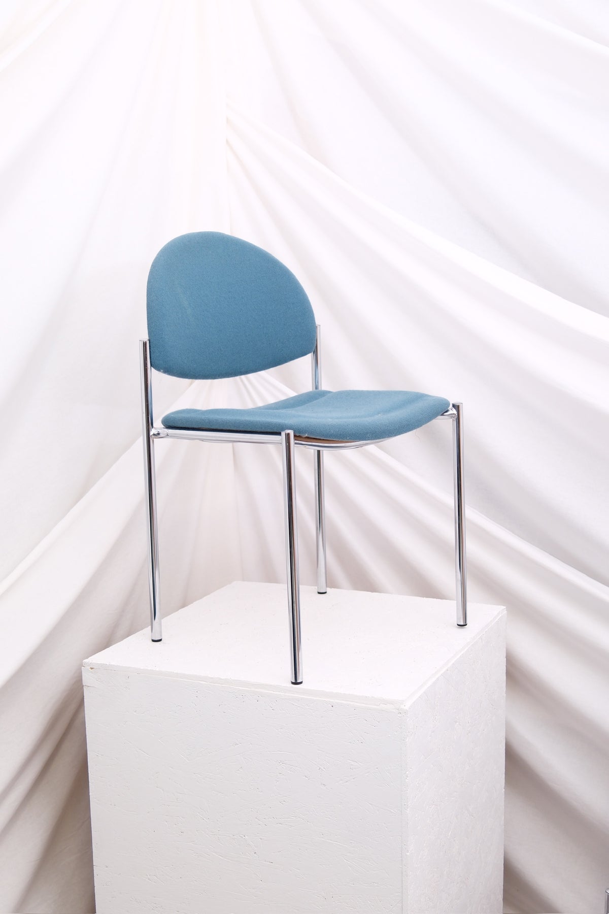 Vintage Stackable Dining Chairs – Chrome & Blue Canvas