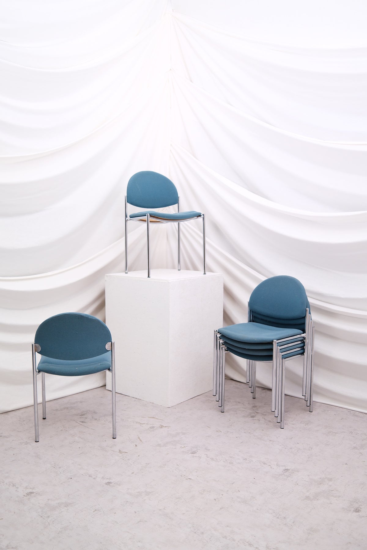 Vintage Stackable Dining Chairs – Chrome & Blue Canvas