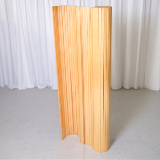 Alvar Aalto Screen 100 -tilanjakaja, valmistaja Artek