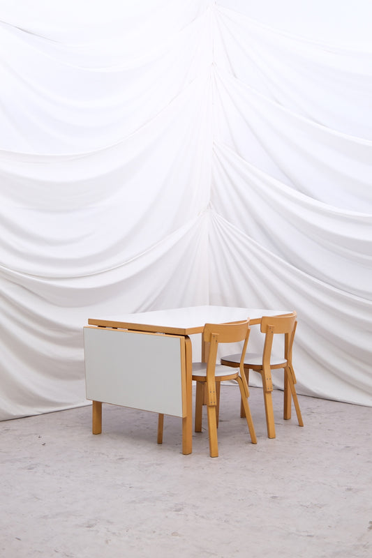 Artek suuri taittopöytä – Alvar Aalto
