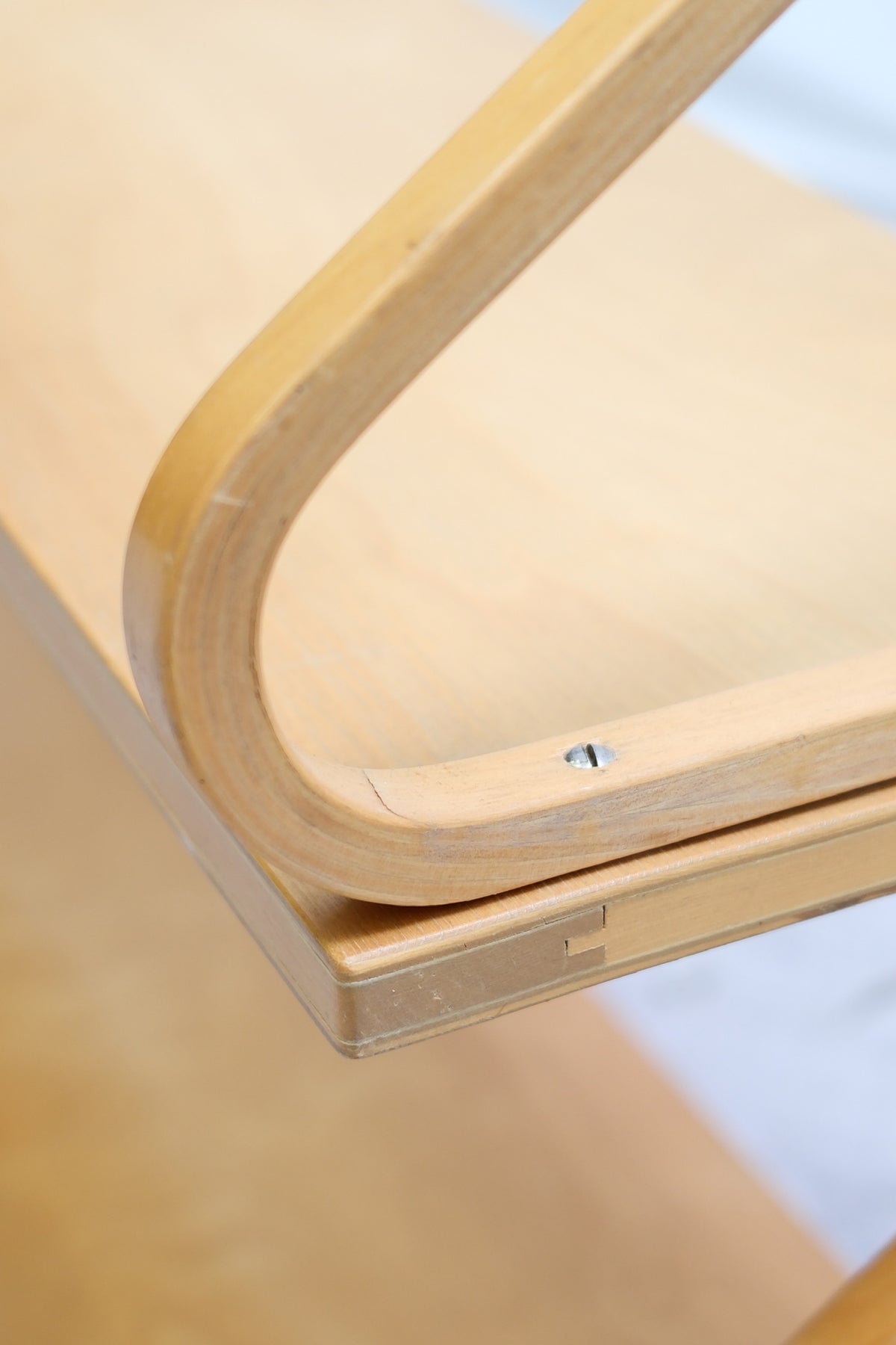 Alvar Aalto 112B -kaksiosainen seinähylly
