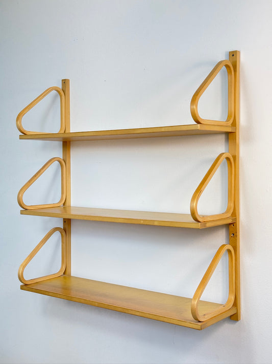 Alvar Aalto 112B -kolmiosainen seinähylly