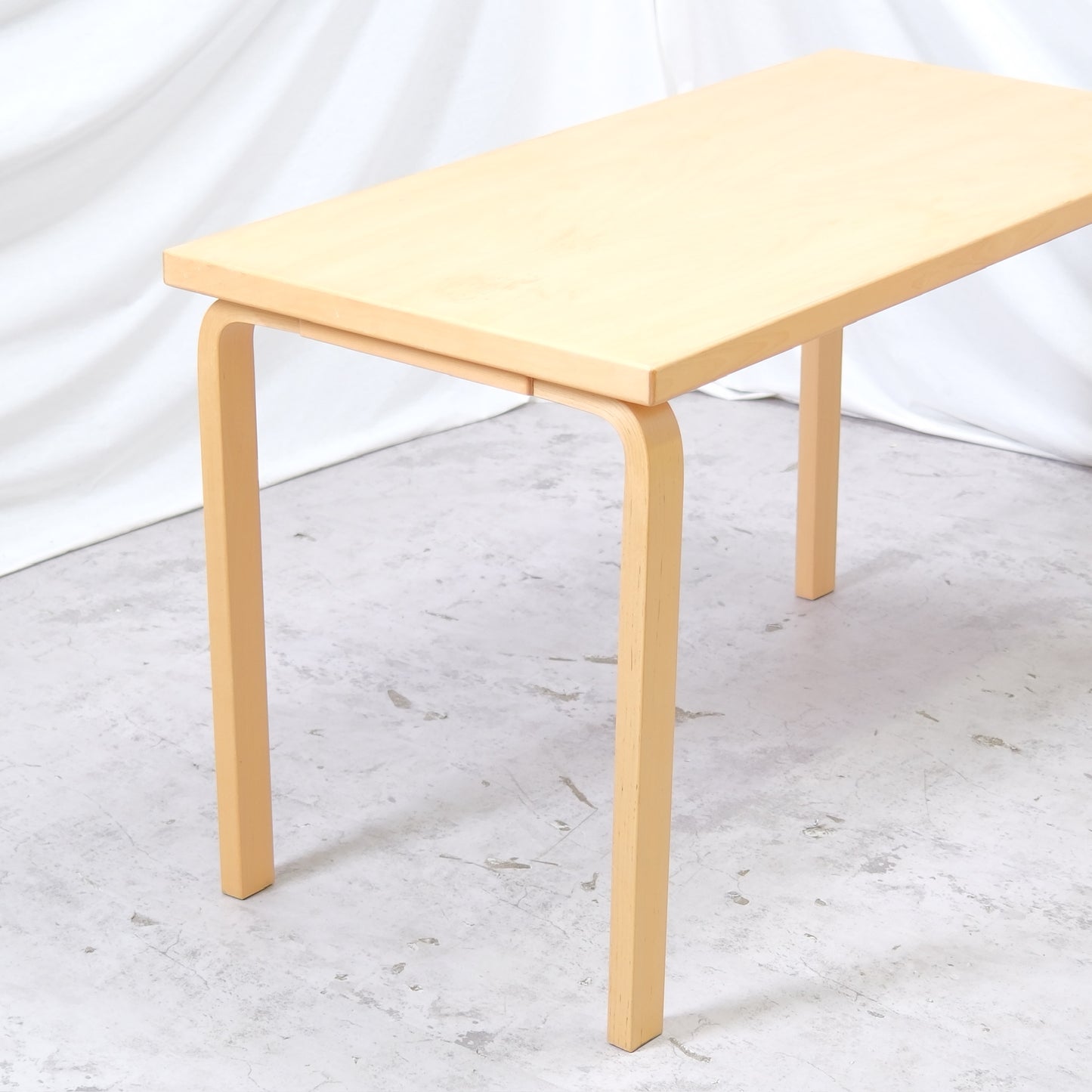 Vintage Alvar Aalto pöytä 80A, valmistaja Artek