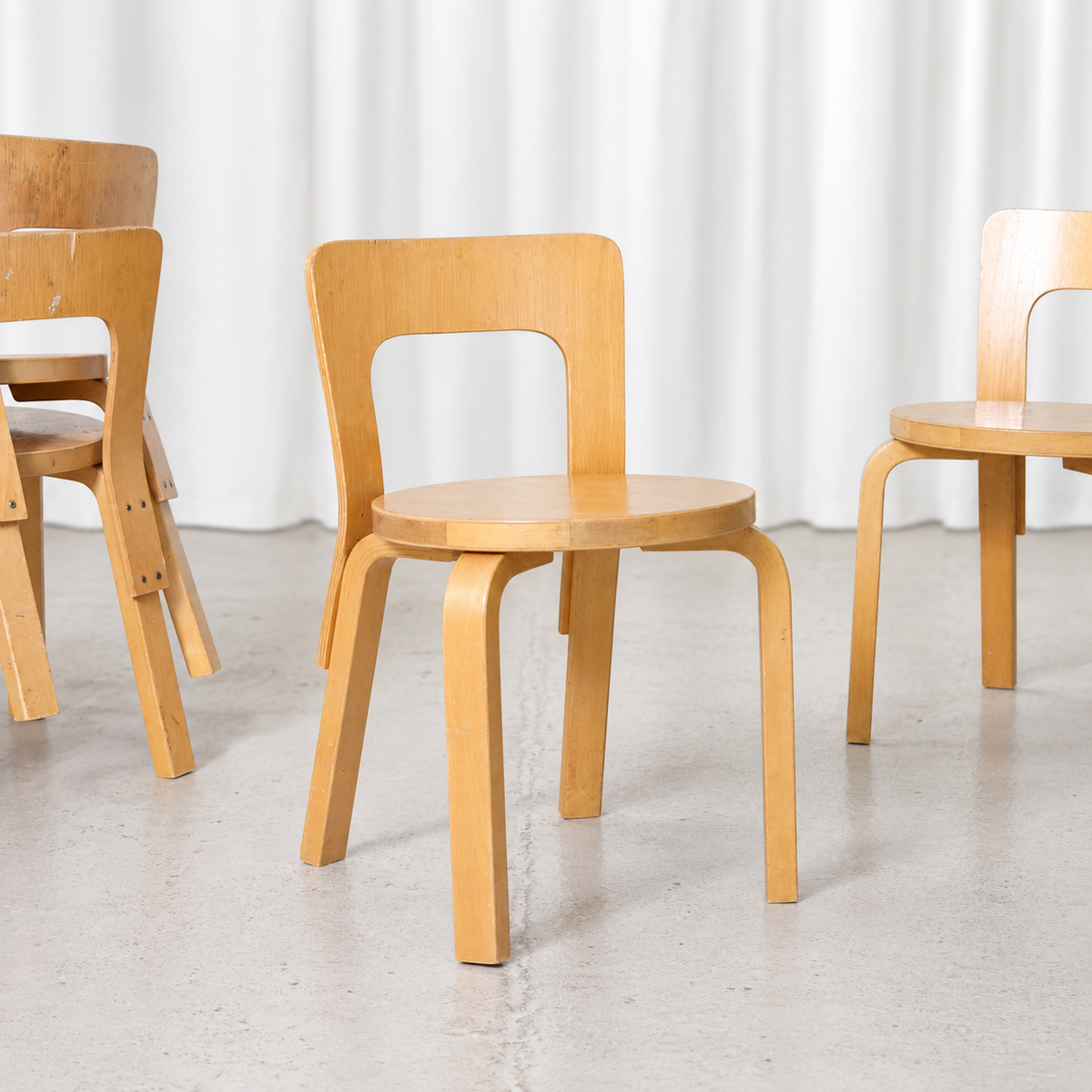 Alvar Aalto N65 -koivutuoli, valmistaja Artek